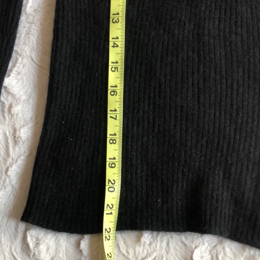 Charter Club Black Cashmere Sweater - Picture 5 of 9
